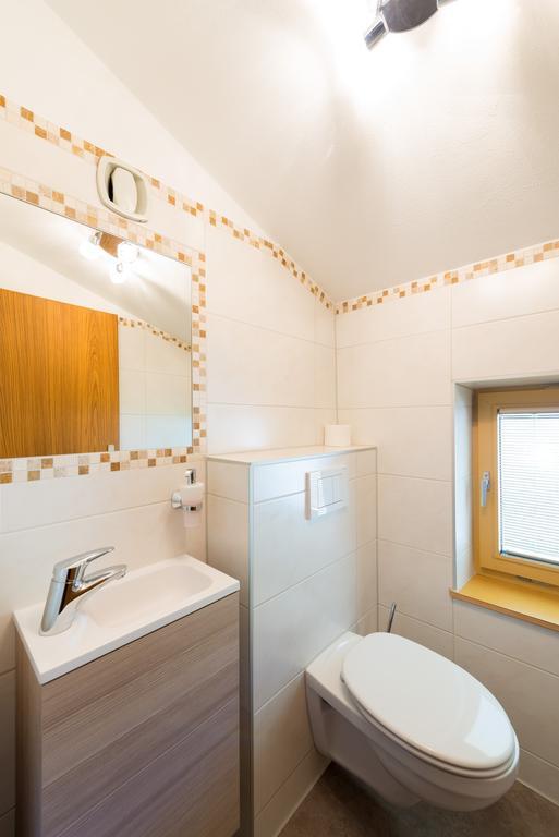 Apartamento Haus Enzian Lermoos Habitación foto