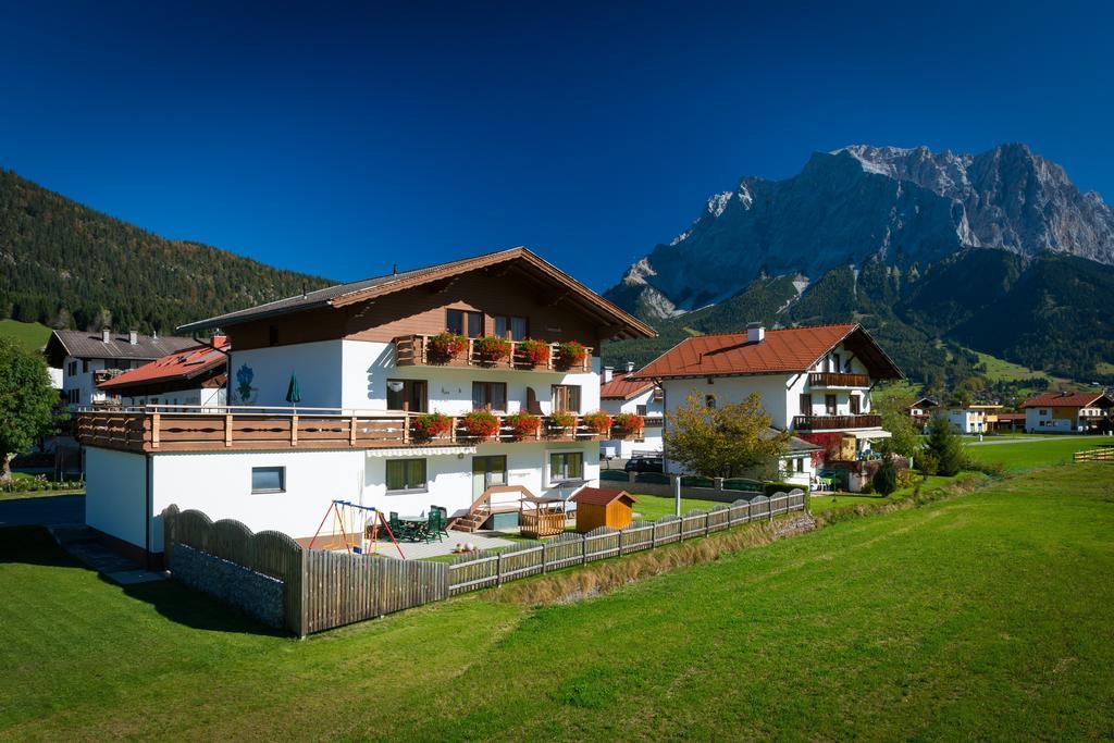 Apartamento Haus Enzian Lermoos Exterior foto
