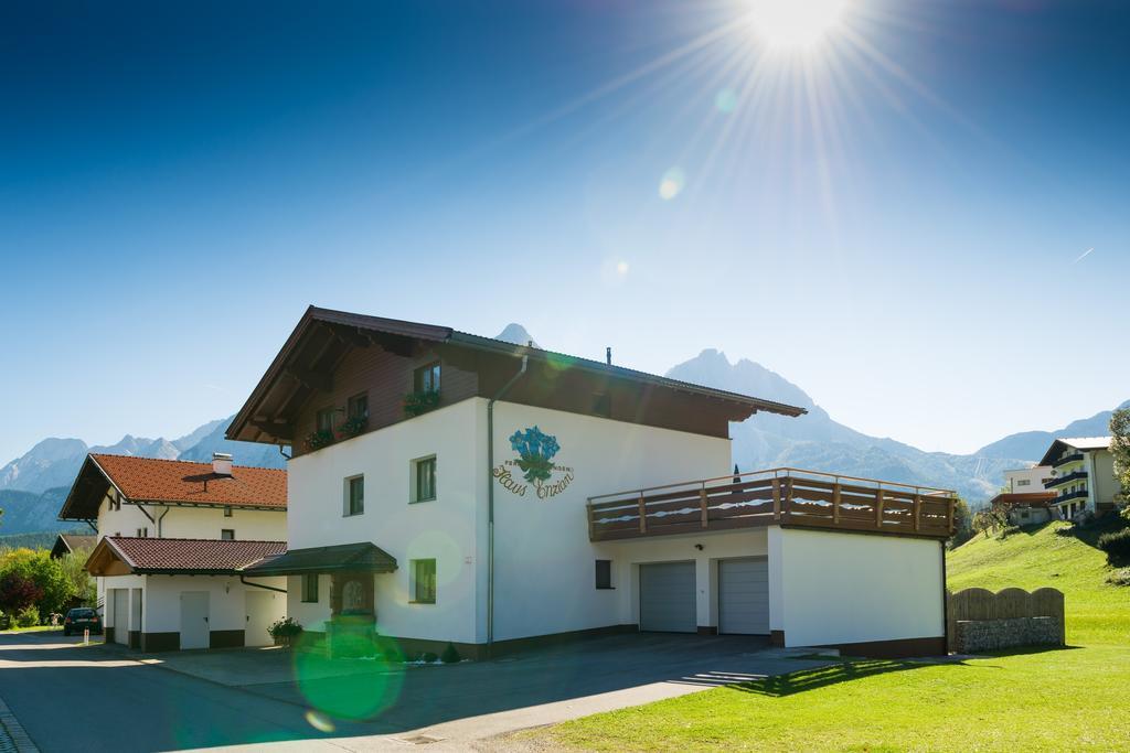 Apartamento Haus Enzian Lermoos Exterior foto